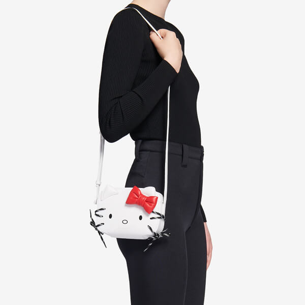 2020超限定バレンシアガコピー 【バレンシアガ&Hello Kittyコラボ】Camera Bag XS